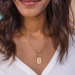 Charm Letter Q
