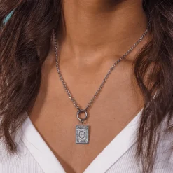 Charm Letter Q
