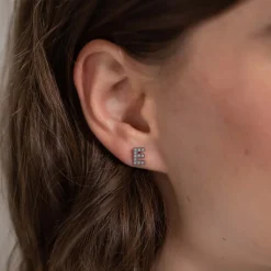 Earring E