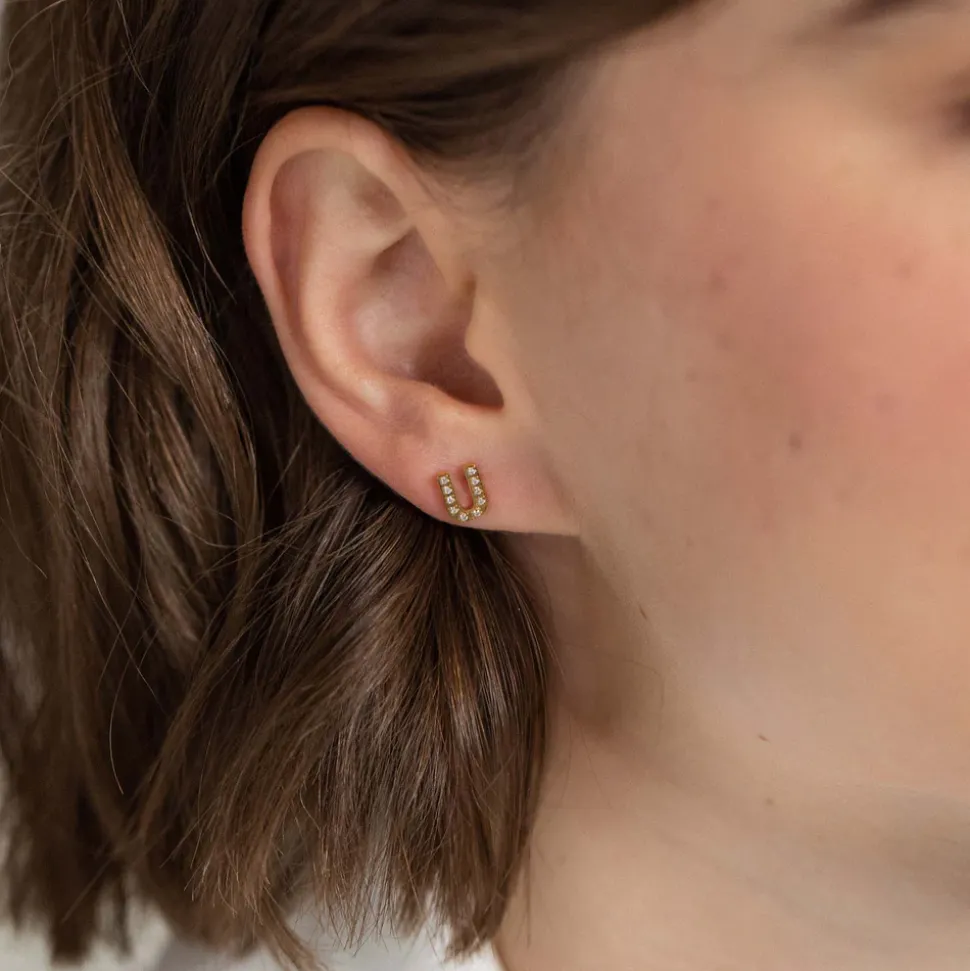 Earring U