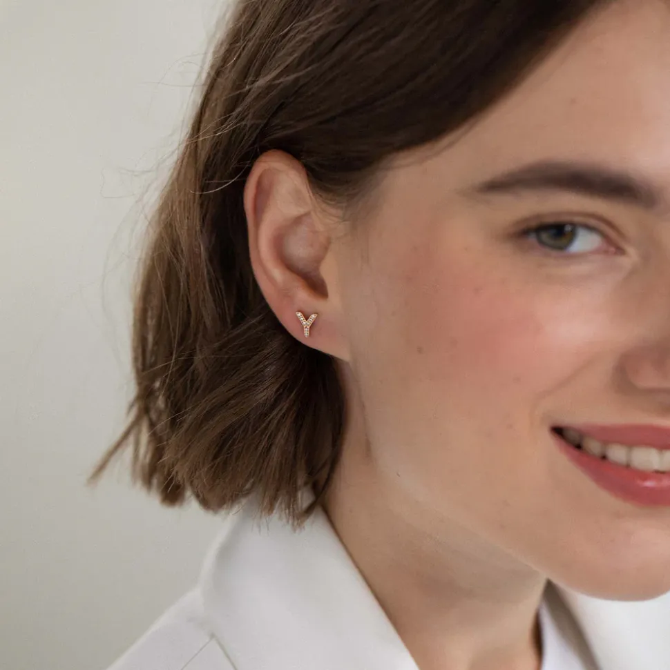 Earring Y