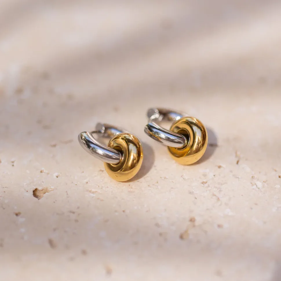 Earrings Bond