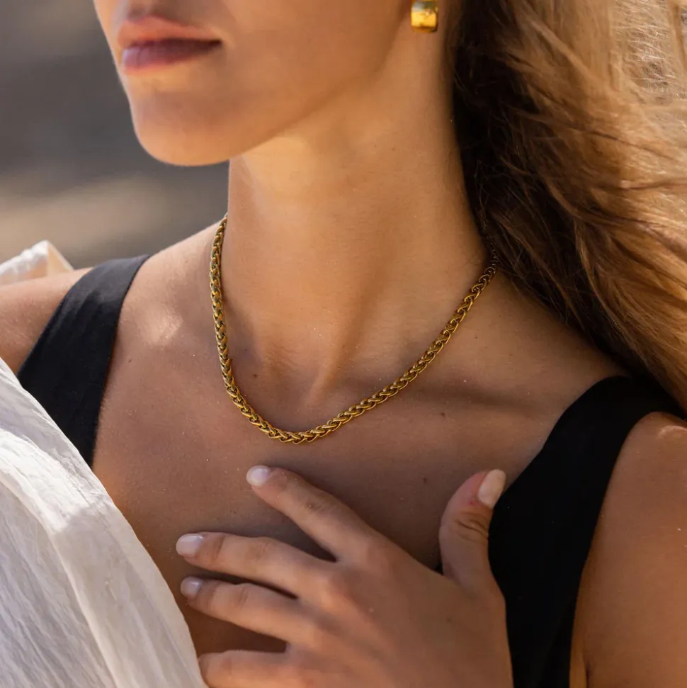 Twisted Bold Necklace